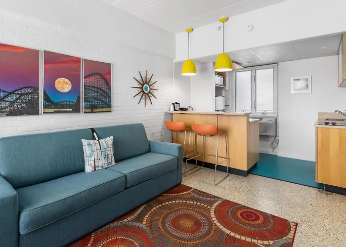 The Starlux